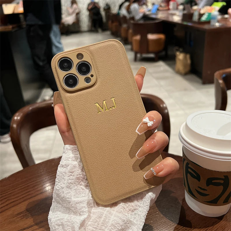 The [Leather] Case - IPhone
Your initials. In gold. One case in the world like it.